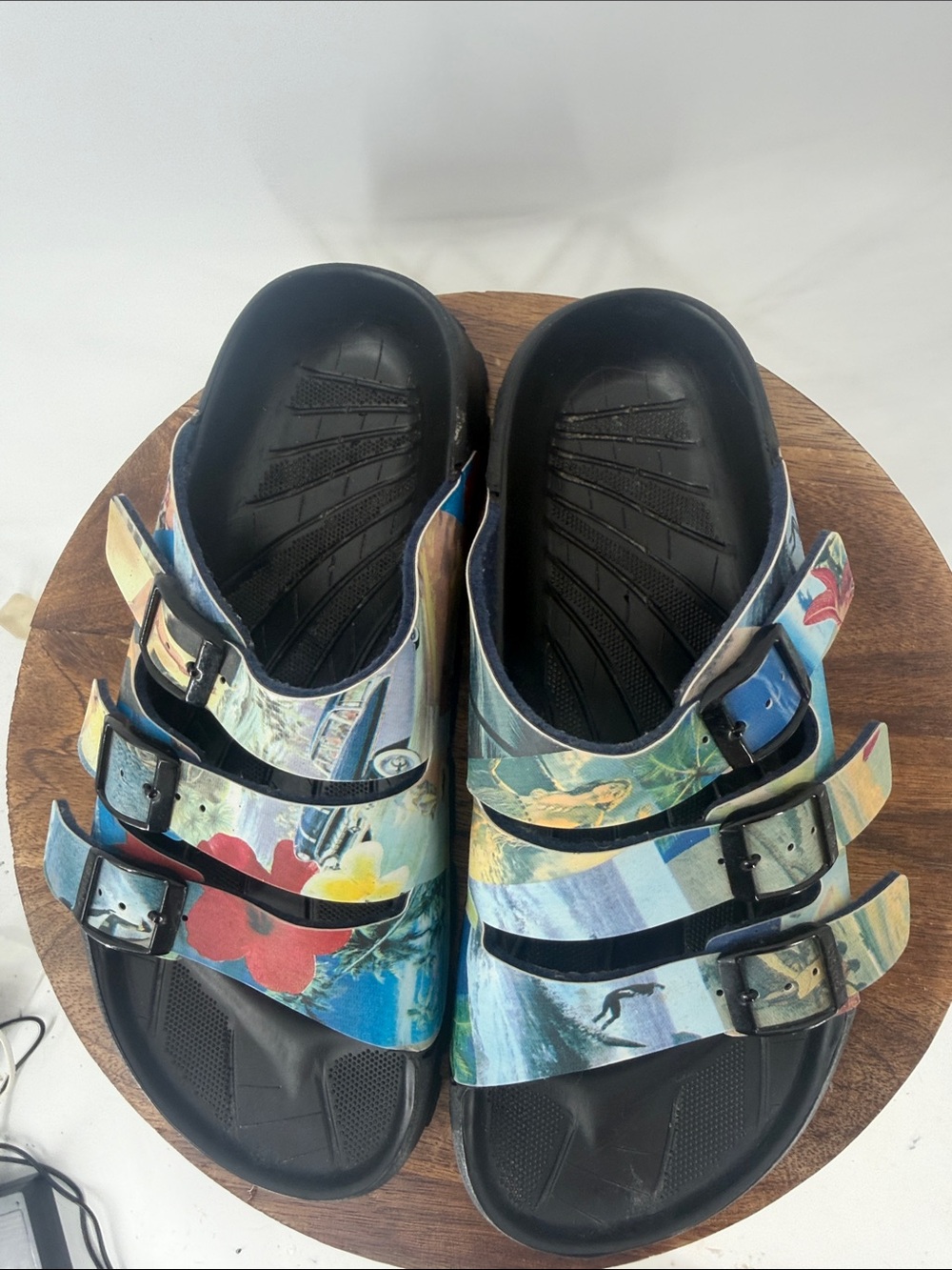 Birki’s Birkenstock 3 Strap Sandals Hawaii Tiki Photo Collage Print Black 38 - Picture 3 of 7
